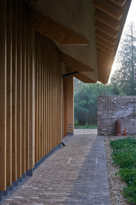 Contemporary Architecture One off Houses Chestnut Plantation 03 jpa