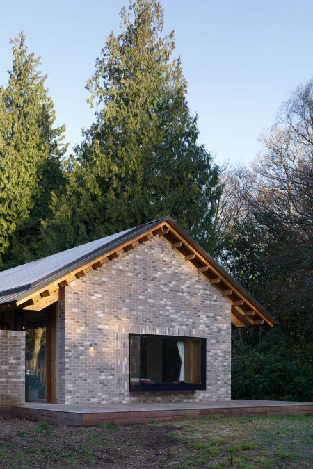 Contemporary Architecture One off Houses Chestnut Plantation 08 jpa